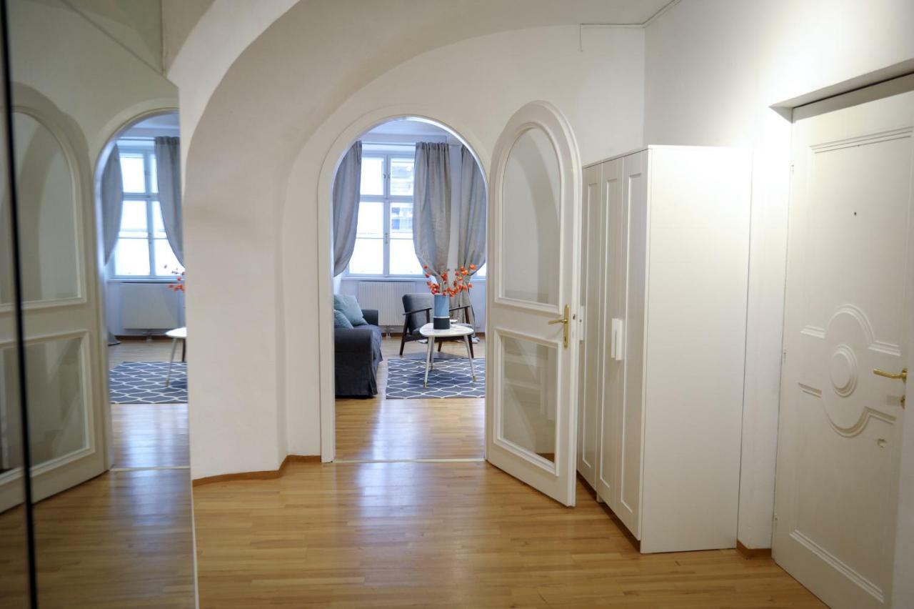 City Center Apartament *